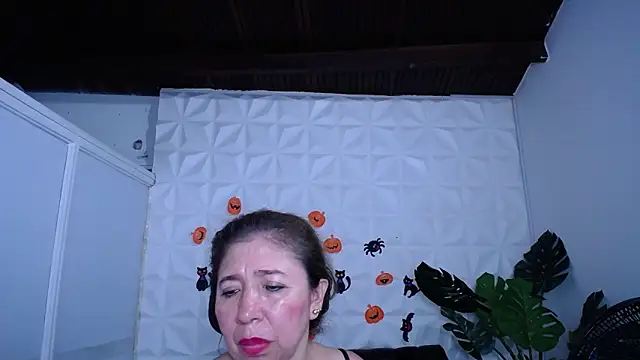 Valentinaa_mature