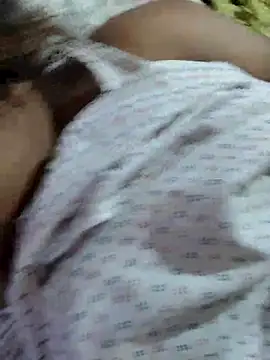 Webcam Model (hotbhabhi011)  is live.Free join now!
