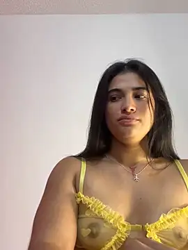 alice_shyness