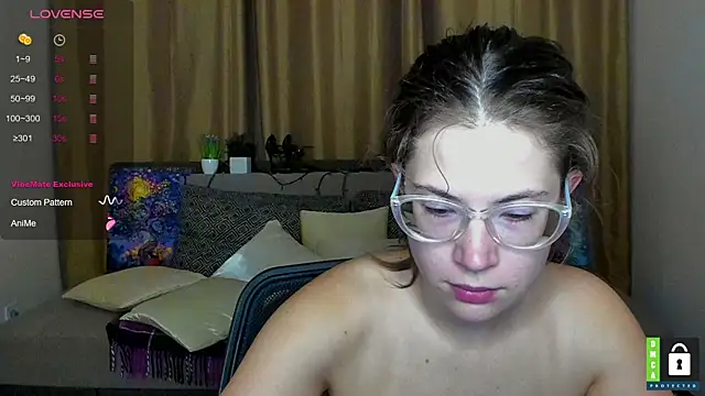 Alicia_redfollow