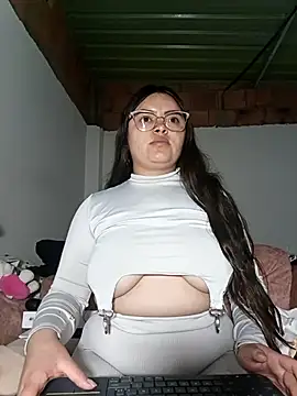 sofia_athome