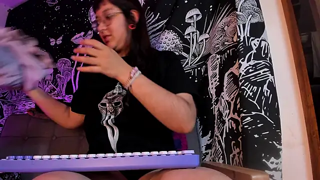 Violetaa_Leee