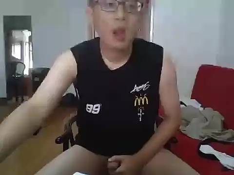  taiwanboybigtop1069 chat room