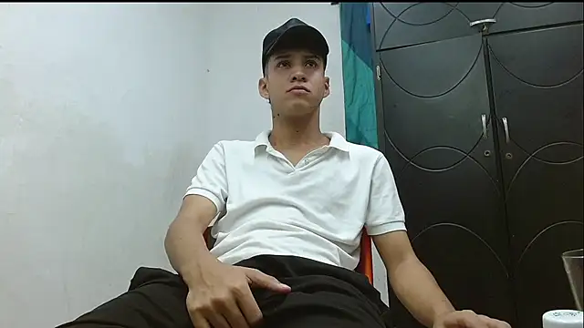 Macho_Dom
