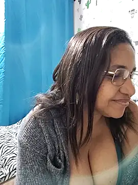 Webcam Model (Avannay)  is live.Free join now!