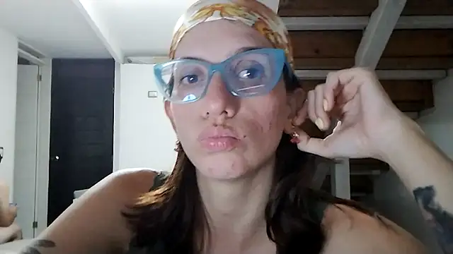  Luna-e-Franco1 chat room