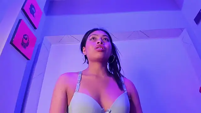 Chloe_Martini