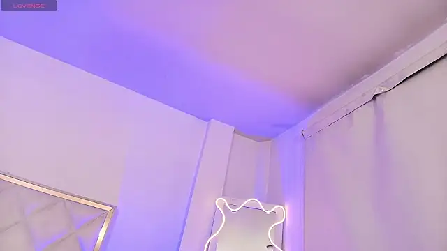 Naomy_tay1