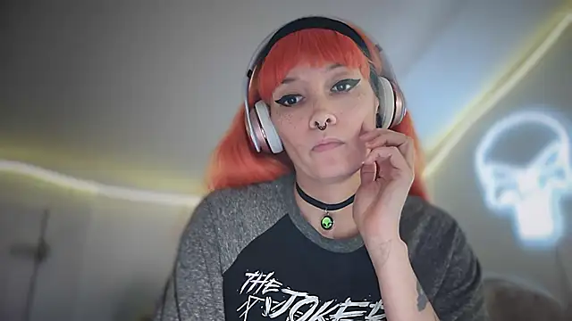 FRRANNKIE's Stripchat show and profile