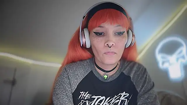 FRRANNKIE's Stripchat show and profile