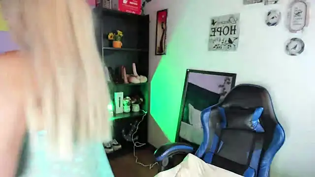 Amy_hoy69