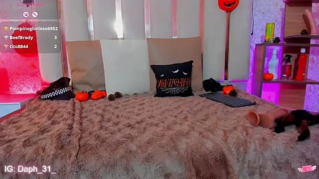 Daphnne_tay