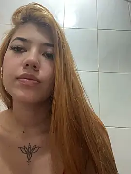 Webcam Model (_Cristalfoxx4)  is live.Free join now!