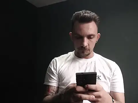 Preview of guesswhatbitch