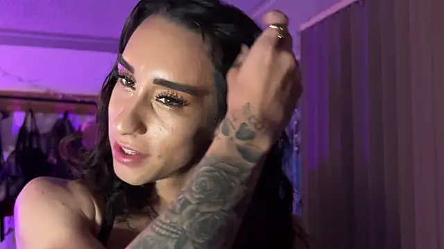 xofrankie - XoFrankie's free webcam - UK Sex Cams