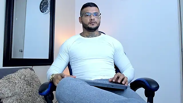 MICHELL_ARTHUS_