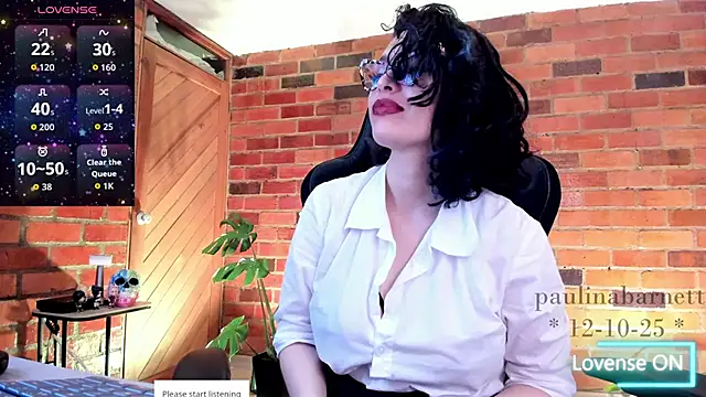 paulinabarnett- webcam stripchat model stream image