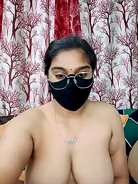 Webcam Model (Jasmine_jaaan)  is live.Free join now!