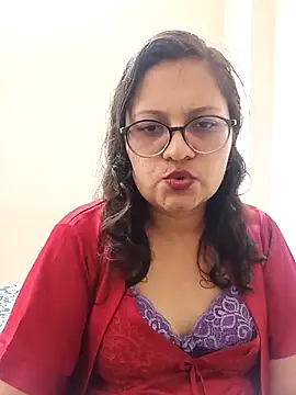 Mahira_sharma01