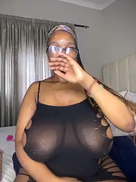 Bustygoddess32