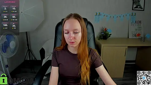  Mia_E1fie chat room