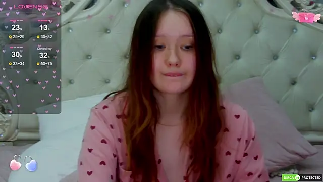 MiriaamWhite