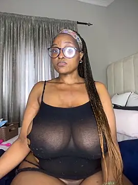Bustygoddess32