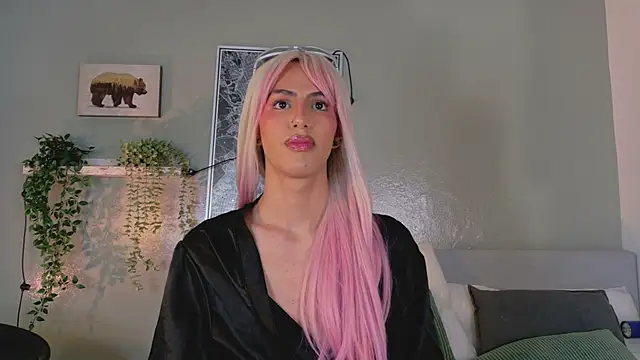 nickifox__ - Nickifox__'s free webcam - UK Sex Cams
