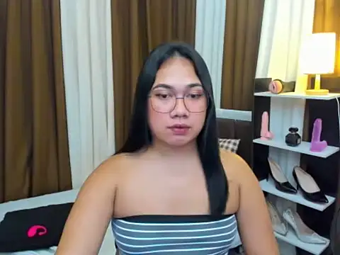 TsUncutKaren