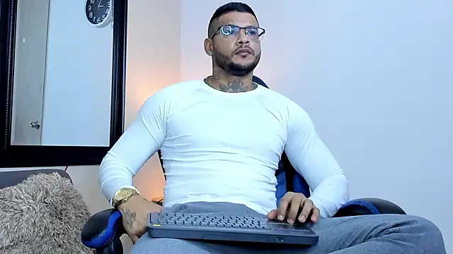 MICHELL_ARTHUS_