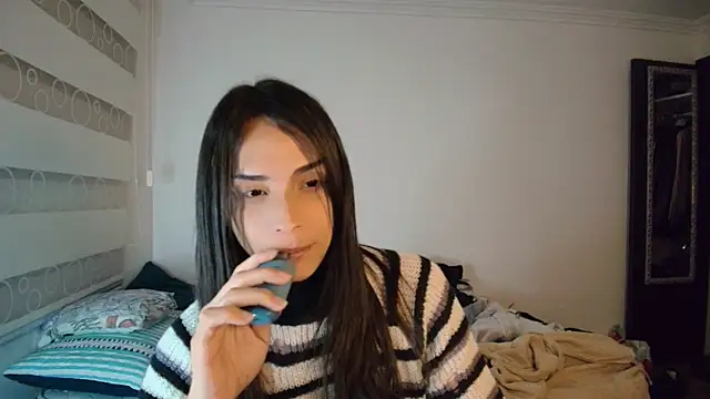 Dollbehavior_ live cam