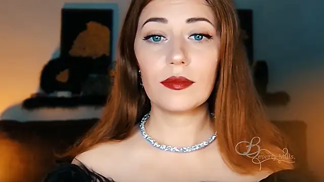 MissBeverlyMills