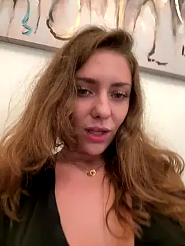 MariiD from StripChat is Freechat