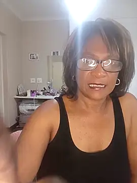 Webcam Model (Hotgrannyx)  is live.Free join now!