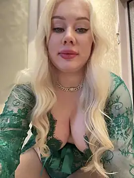 LaraHollywood