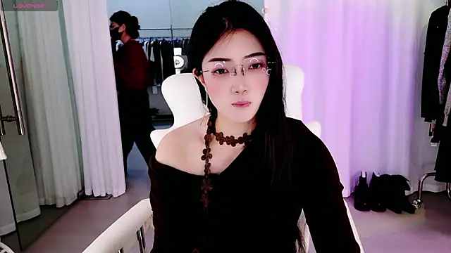 yangyang-777 from StripChat is Freechat