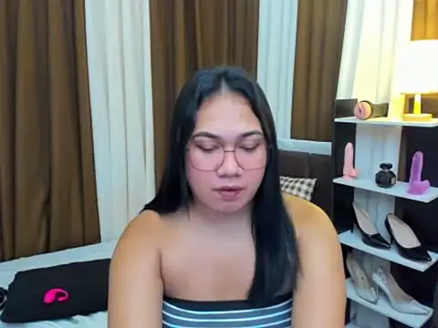 TsUncutKaren
