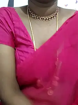 Webcam Model (Tamil_Meera12)  is live.Free join now!