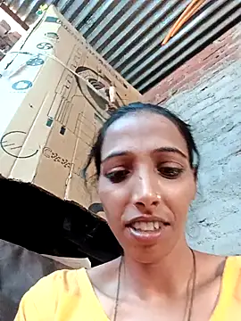 Pinki_thakur_1