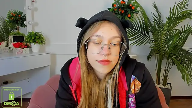 LayriantaVee