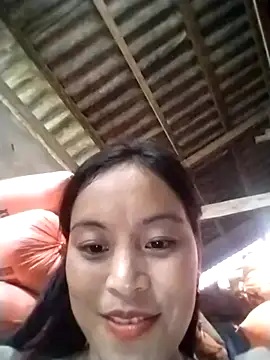 maipm18 - Maipm18's free webcam - UK Sex Cams