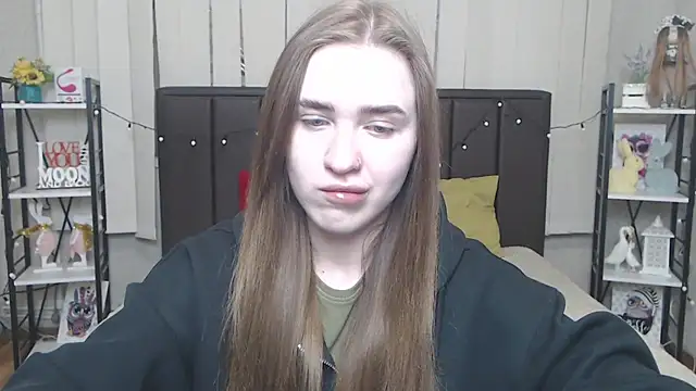 LauraHlot