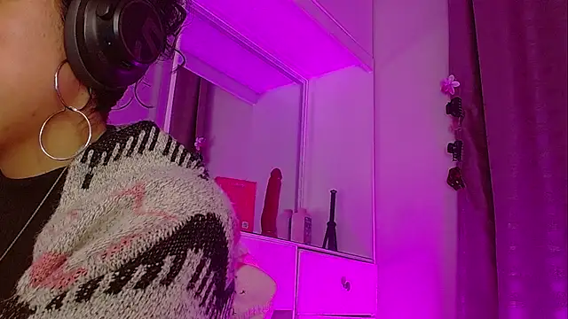 zora_blue777