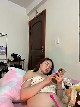 Nhi999