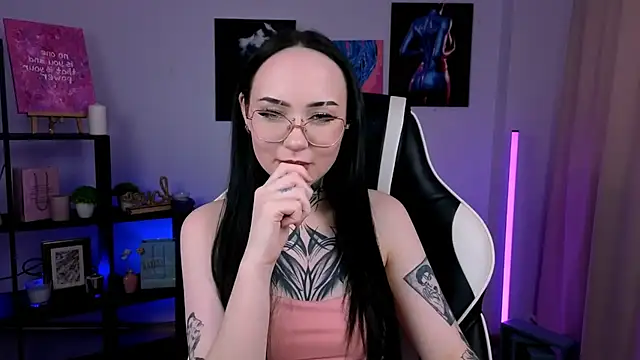 MollyKissy
