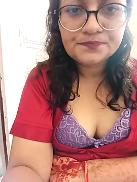 Mahira_sharma01