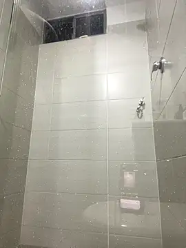 sharon_leone26