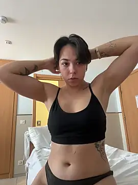 Webcam Model (Kitty5348)  is live.Free join now!