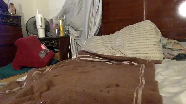 bubblebut420 - Bubblebut420's free webcam - UK Sex Cams