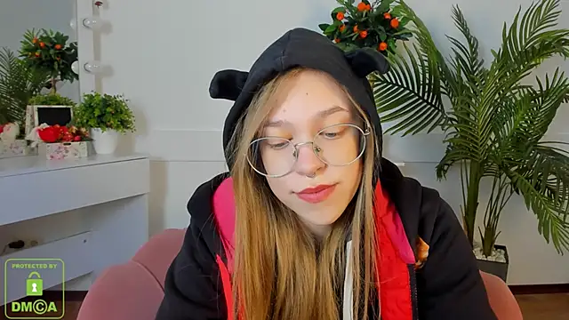 LayriantaVee